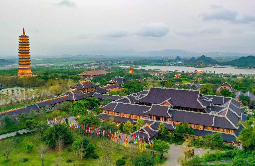 Chùa Bái Đính-ngôi chùa xác lập nhiều kỉ lục nhất ViệtNam