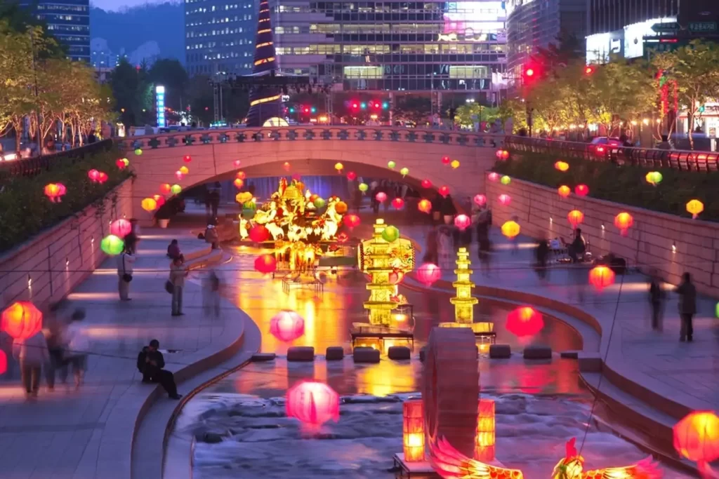 Dòng Suối Cheonggyecheon: là một điểm đến yên bình giữa thủ đô Seoul đông đúc 