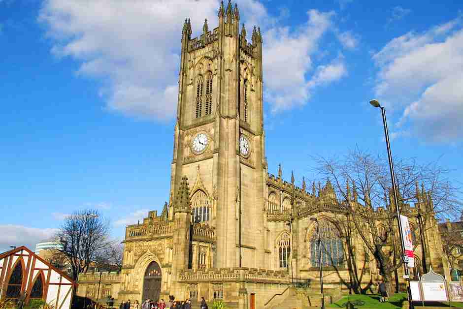Nhà thờ Manchester điểm dừng chân không thể bỏ lỡ trong tour du lịch nước Anh
