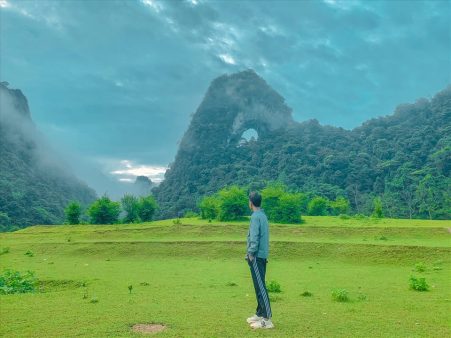 Núi Mắt Thần - Cao Bằng