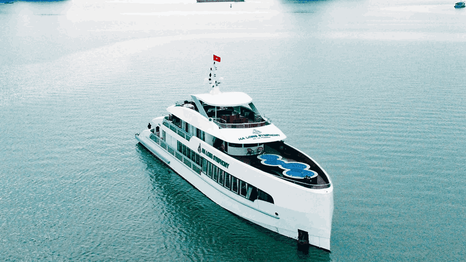 Du thuyền Symphony Cruise Hạ Long 5 sao 