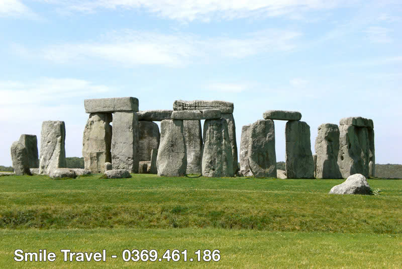 Tượng đài cự thạch Stonehenge