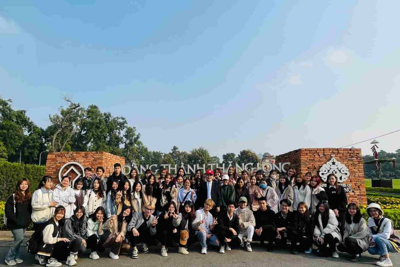 Tham quan Hoàng Thành Thăng Long Hà Nội