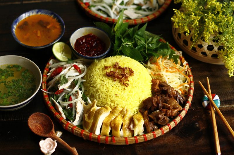 Đặc sản miền Trung cơm gà Hội An