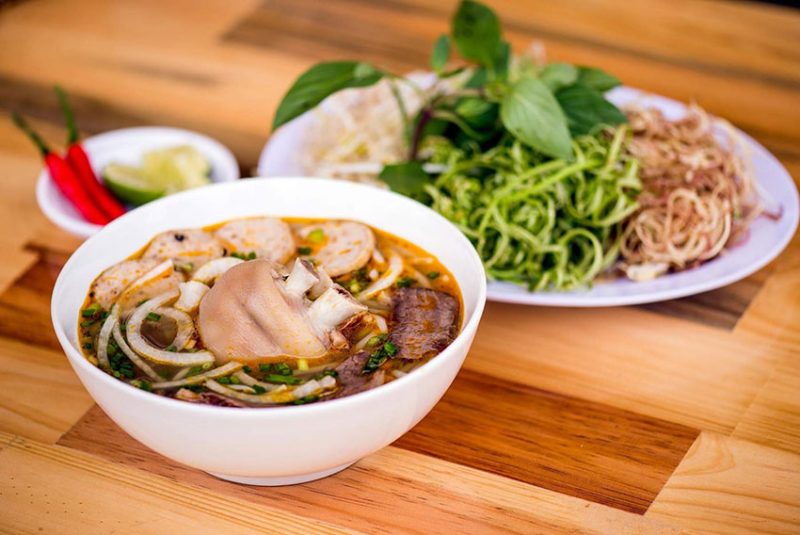 Bún bò Huế đặc sản miền Trung - Huế