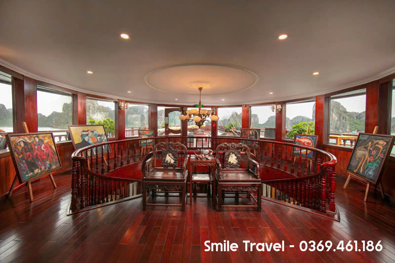 Phòng tranh trên Emperor Cruises 5 sao