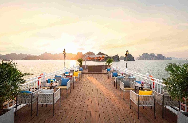 Sundeck ngắm hoàng hôn cực chill