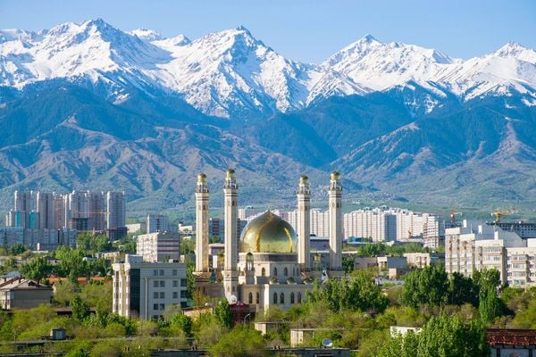Du lịch Almaty cố đô xanh mướt của Kazakhstan