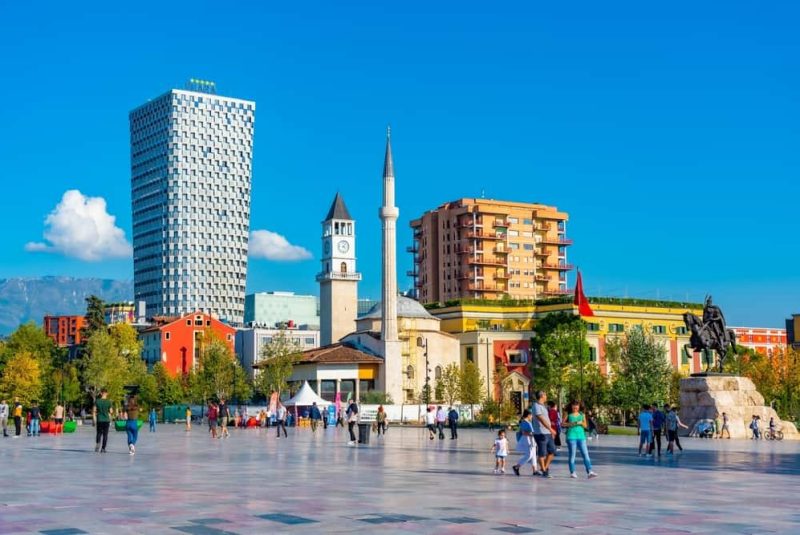 Tirana - thủ đô của Albania