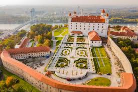 Lâu đài Bratislava