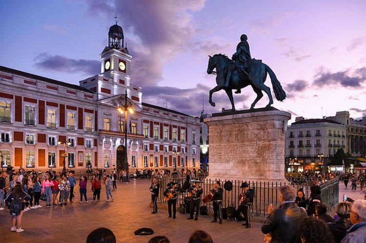 Quảng trường Puerta del Sol