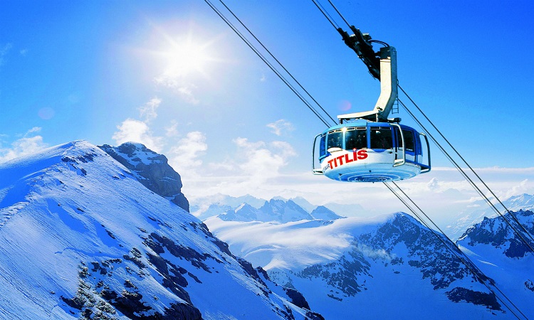 Đỉnh núi tuyết Titlis hùng vĩ